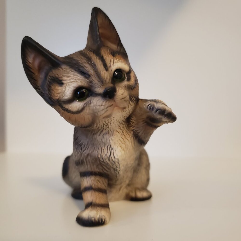 VTG Harvey Knox Ceramic Playful Kitten - Stamped Collectible